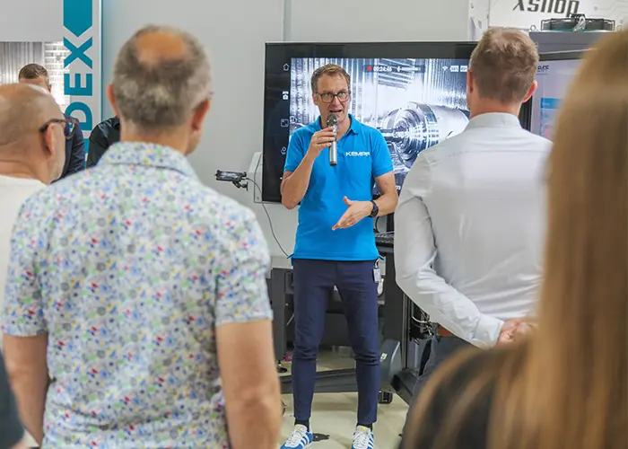 KEMPF in-house workshop directly at the machine